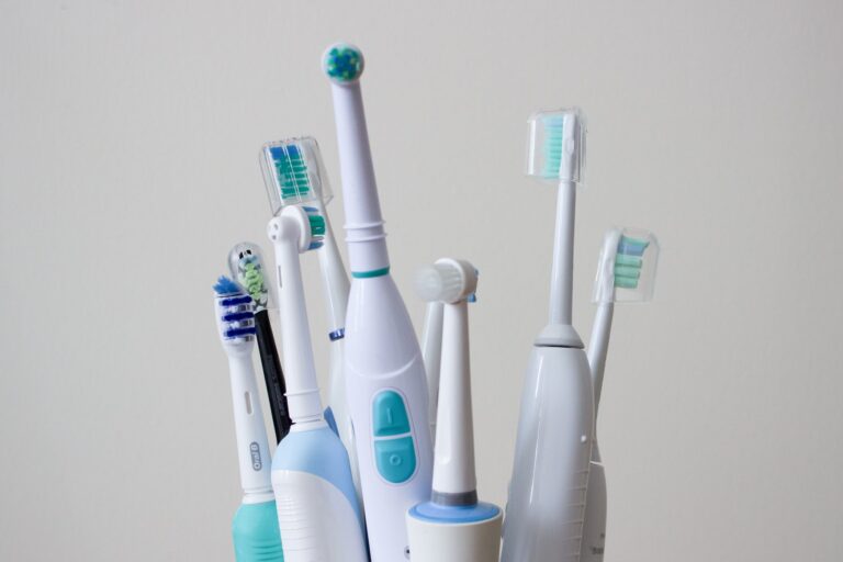 How to Clean Your Electronic Toothbrush: A Step-by-Step Guide